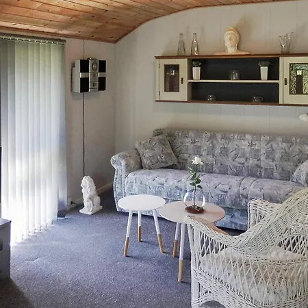 4 Person In Grindsted-by Traum